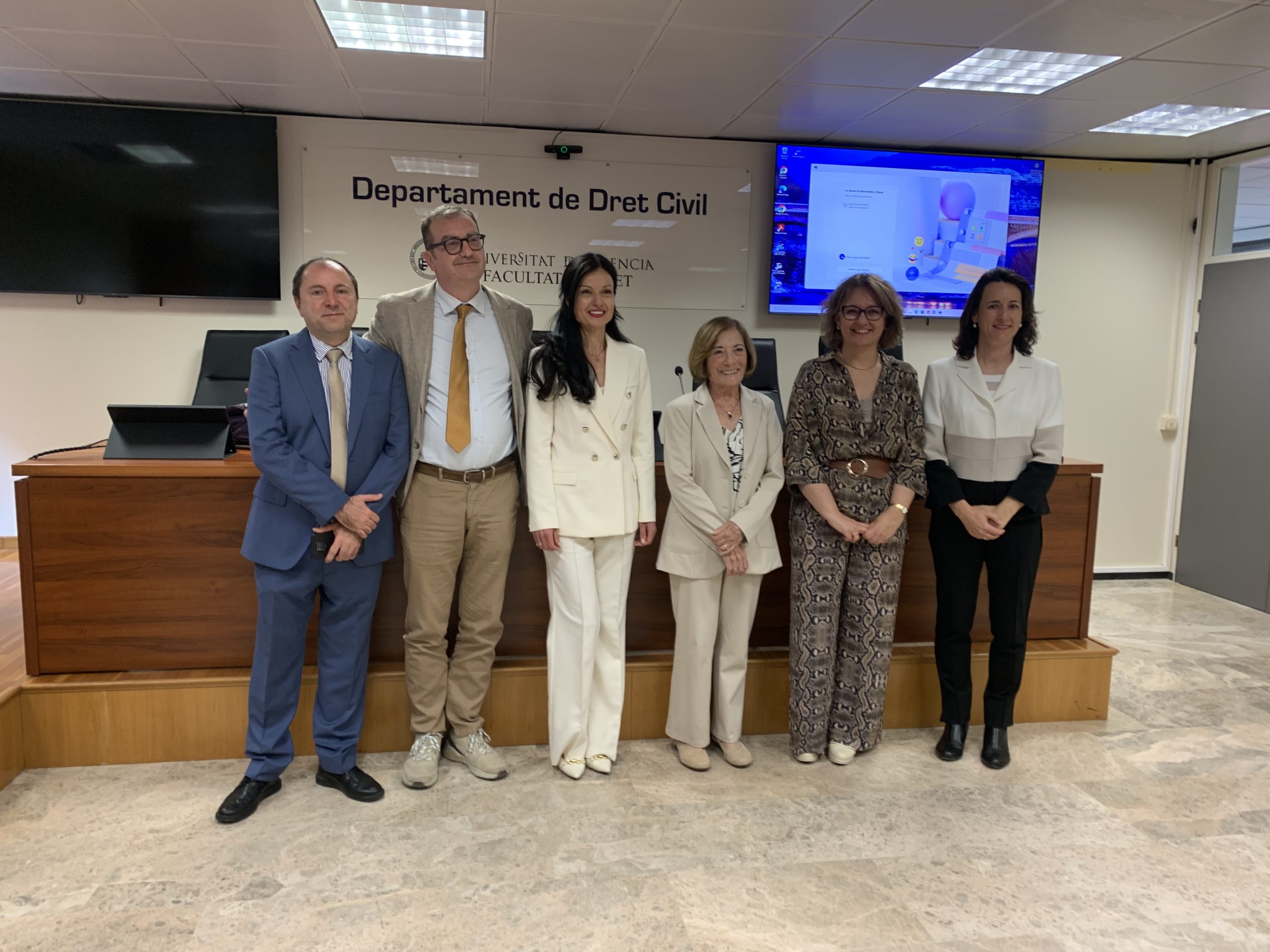 DEFENSA DE LA TESIS DOCTORAL DE GALYA IVANOVA DUSHEVA